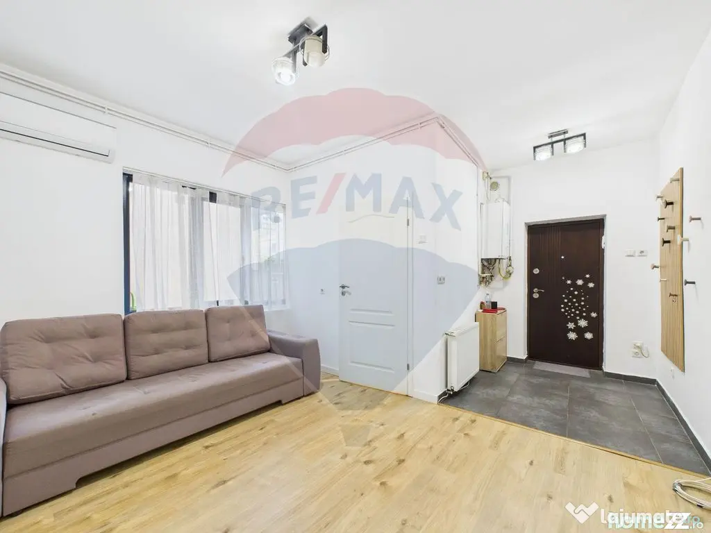 Casă / Vilă cocheta cu 3 camere - de vanzare - zona Bas...