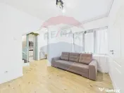 Casă / Vilă cocheta cu 3 camere - de vanzare - zona Bas...