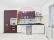Casă / Vilă cocheta cu 3 camere - de vanzare - zona Bas...