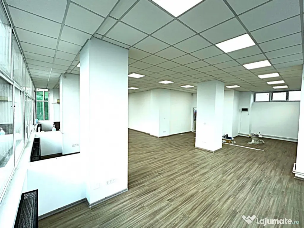 SPATIU COMERCIAL RENOVAT PRIMA INCHIRIERE IDEAL BIROURI