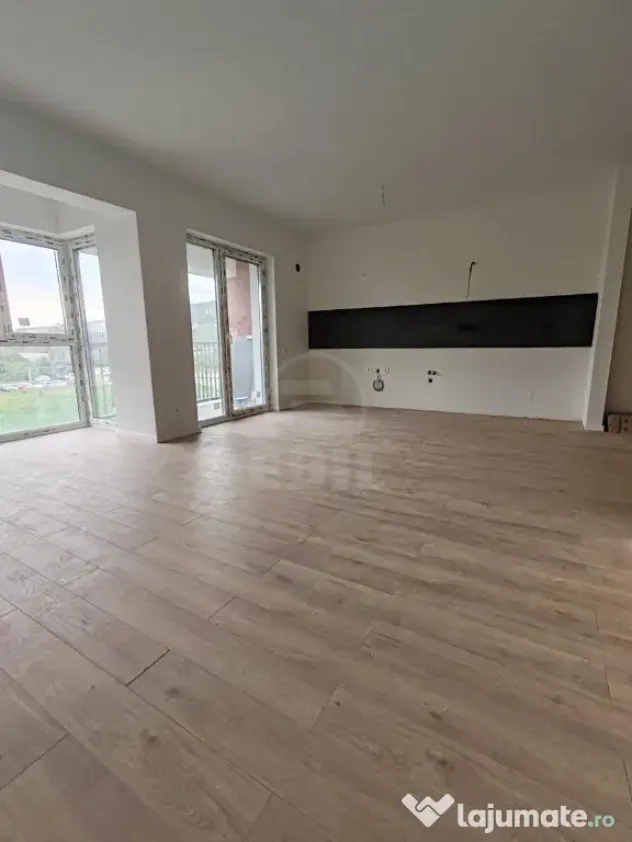 Apartament 2 camere semidecomandat zona Abatorului