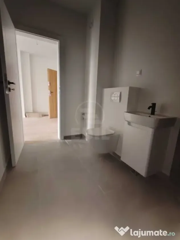 Apartament 2 camere semidecomandat zona Abatorului