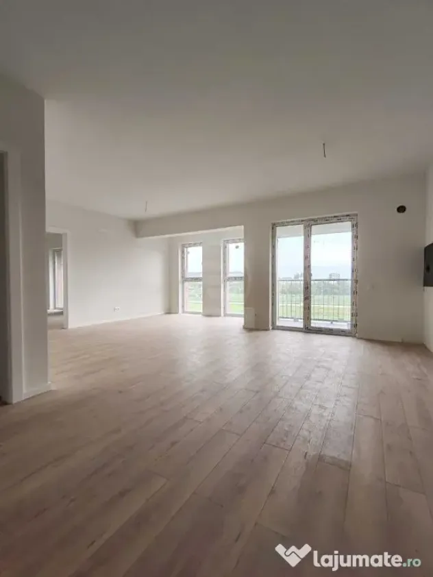 Apartament 2 camere semidecomandat zona Abatorului
