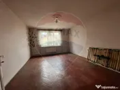 Vilă multifuncțională centrală Șelimbăr – 3 ap. s... 