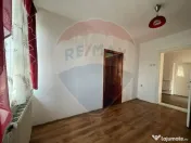 Vilă multifuncțională centrală Șelimbăr – 3 ap. s... 