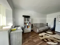 Apartament 3 camere - Etaj 3 - Zona Cuza Vodă II