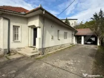 Casă cu teren generos într-o zonă premium – Ideală pen