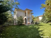 Curtea Domneasca, vilă individuală, 6 camere, 3 bai, garaj 