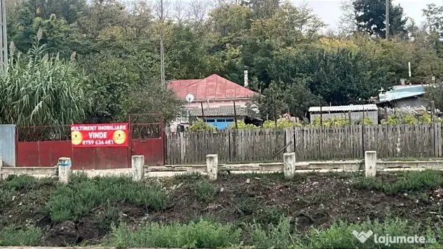 De vanzare teren 4.429 mp cu casa de in Malcoci!