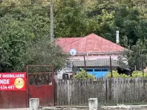 De vanzare teren 4.429 mp cu casa de in Malcoci!