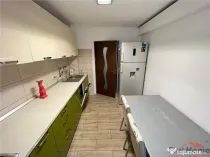 Ap 3 camere, 2 bai, parter inalt, ultracentral, Lic Unirea,