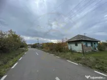 Teren intravilan 6975 mp front stradal 47.70 m in Mosoaia