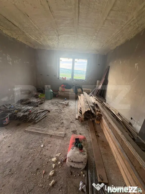 Casa moderna pe parter, semifinisata, teren 500 mp – Apahi