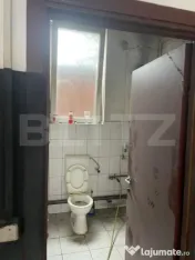 Spatiu comercial de inchiriat, 5 incaperi, 328 mp, zona-Spit 