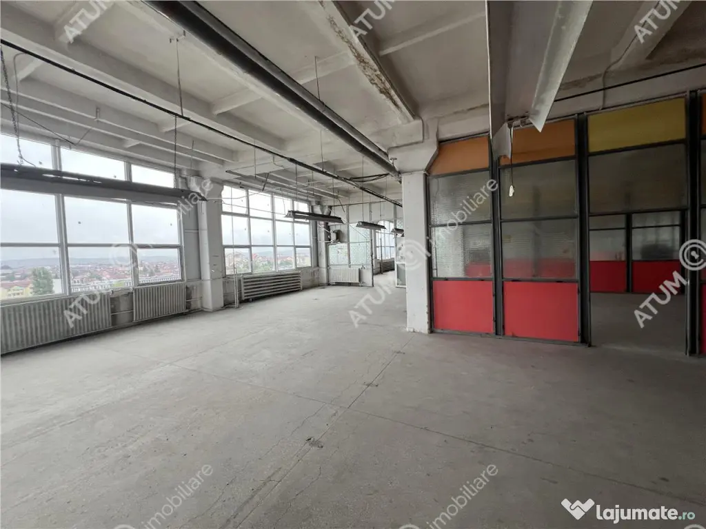 Hala industriala compartimentata in 5 spatii situat in zona