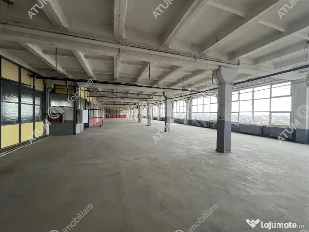 Hala industriala compartimentata in 5 spatii situat in zona