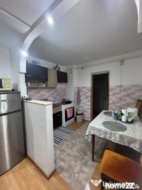 Apartament mobilat si utilat, etaj intermediar, Siret