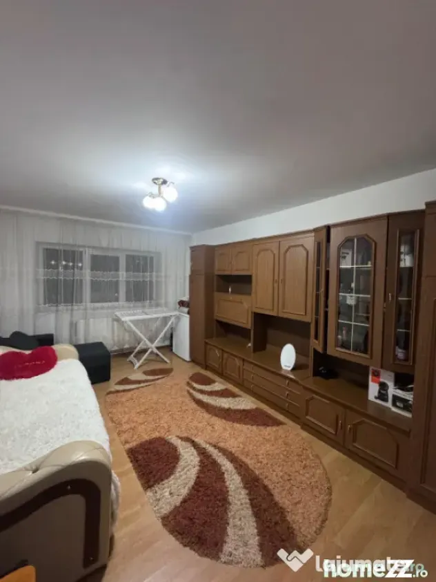 Apartament mobilat si utilat, etaj intermediar, Siret