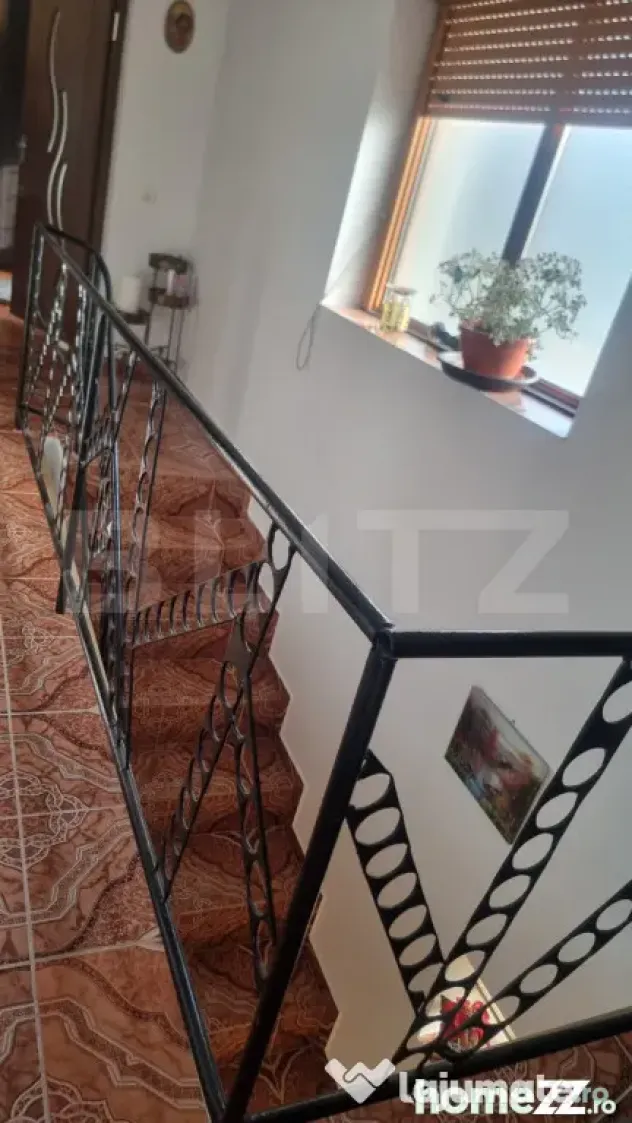 CASA VILA 186 mp/teren livada 1600 mp - Cocorastii Colt (Prahova)