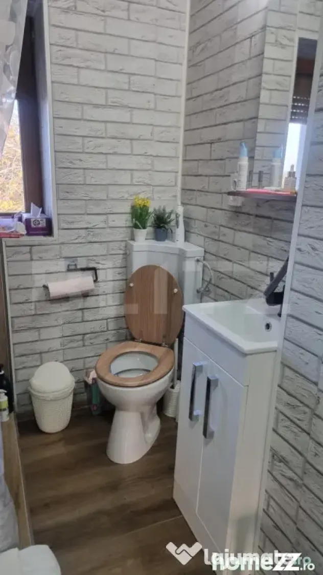 CASA VILA 186 mp/teren livada 1600 mp - Cocorastii Colt (Prahova)