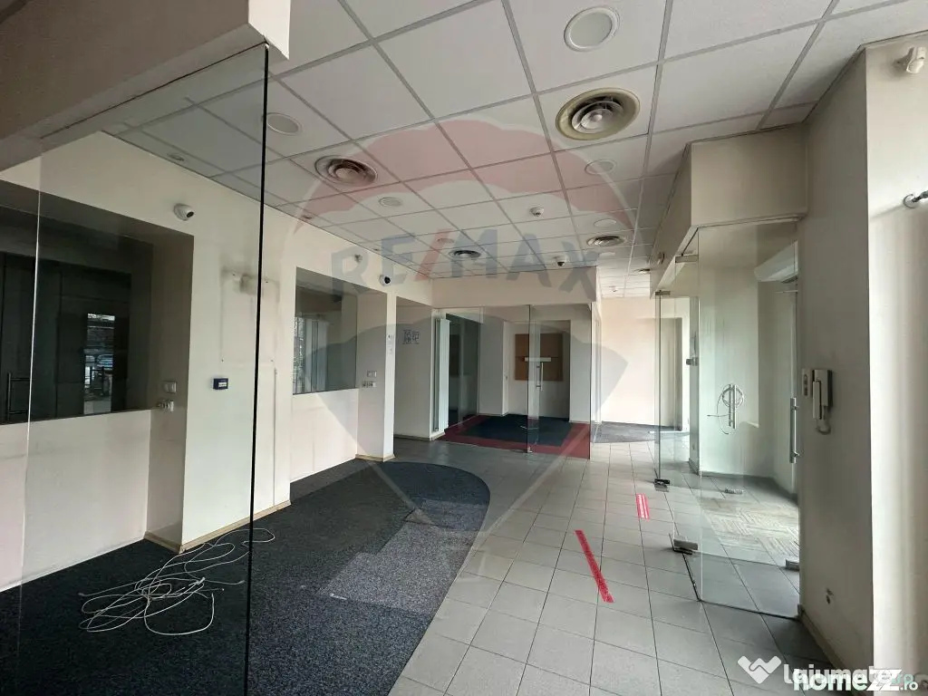 ULTRACENTRAL - Spatiu comercial