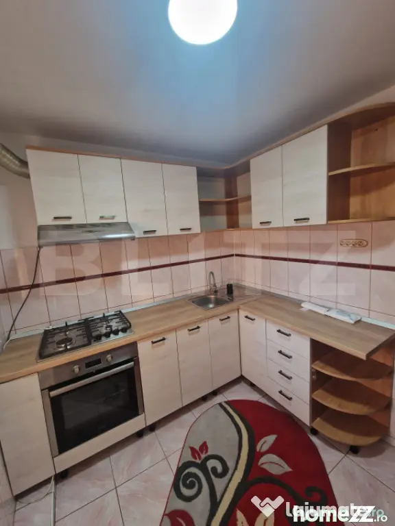 Apartament 3 camere, 63 mp, decomandat, zona Obcini