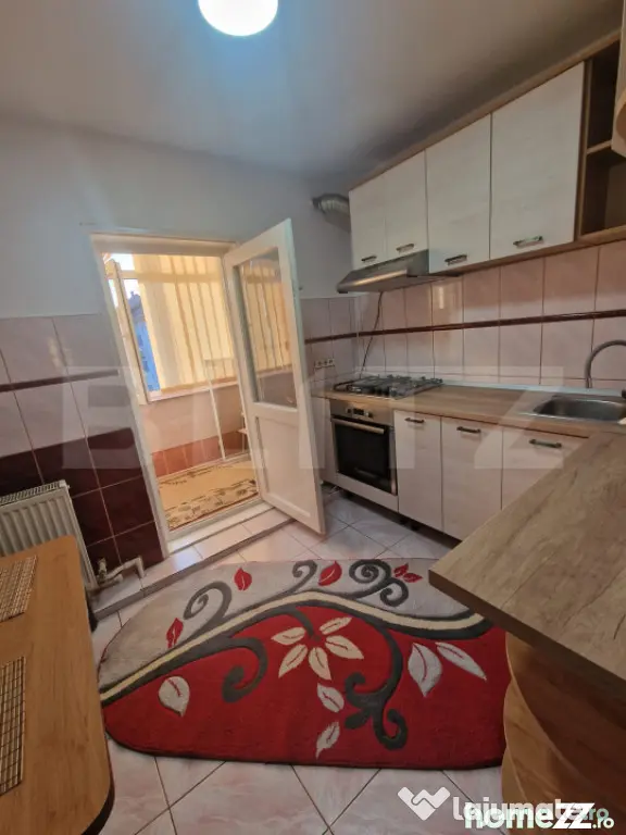 Apartament 3 camere, 63 mp, decomandat, zona Obcini