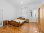 Casă spațioasă de închiriat pe Malul Mureșului 