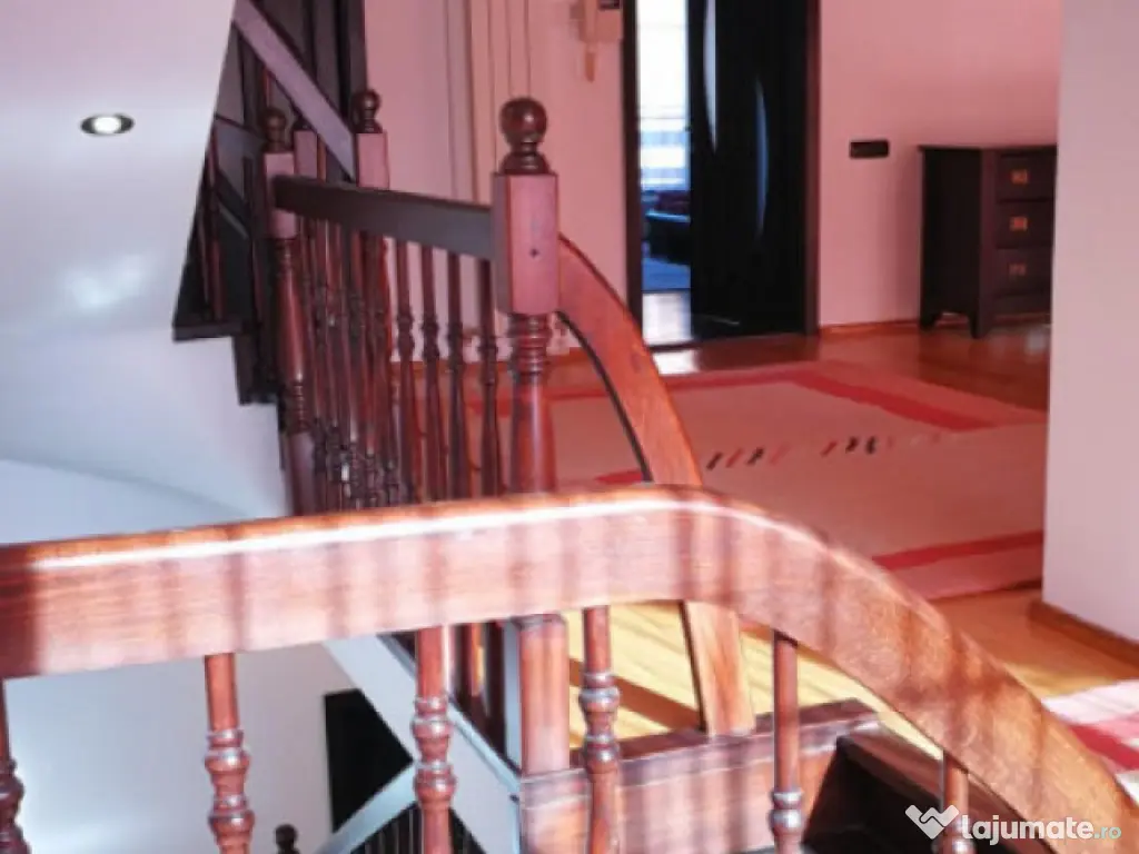 Casa de 500 mp utili, mobilata modern, 440 mp teren in Braso