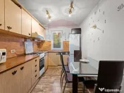 Apartament cu 3 camere de închiriat - zona Boul Rosu 