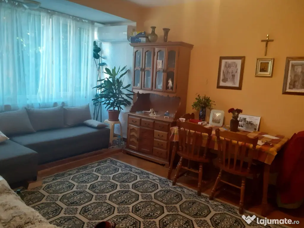 Cosbuc, 3 camere, etaj 2