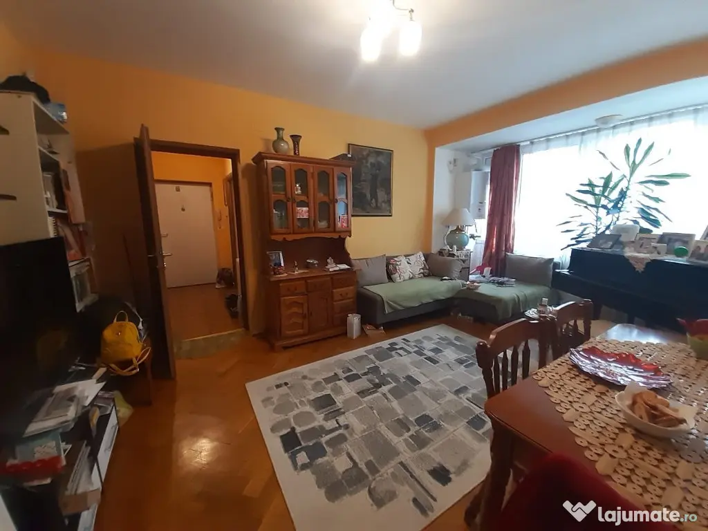 Cosbuc, 3 camere, etaj 2