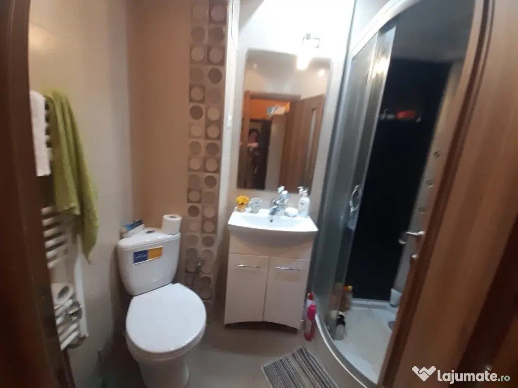 Cosbuc, 3 camere, etaj 2