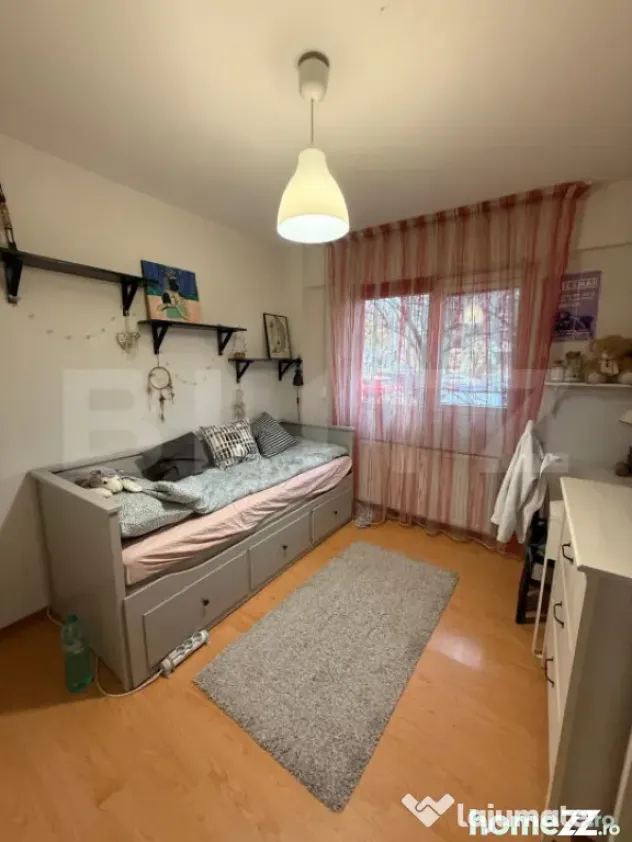 Apartament 4 camere, 80 mp 1986 ,mobilat/utilat, zona Maras