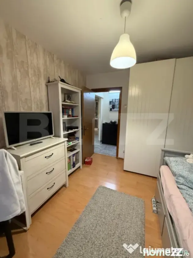 Apartament 4 camere, 80 mp 1986 ,mobilat/utilat, zona Maras