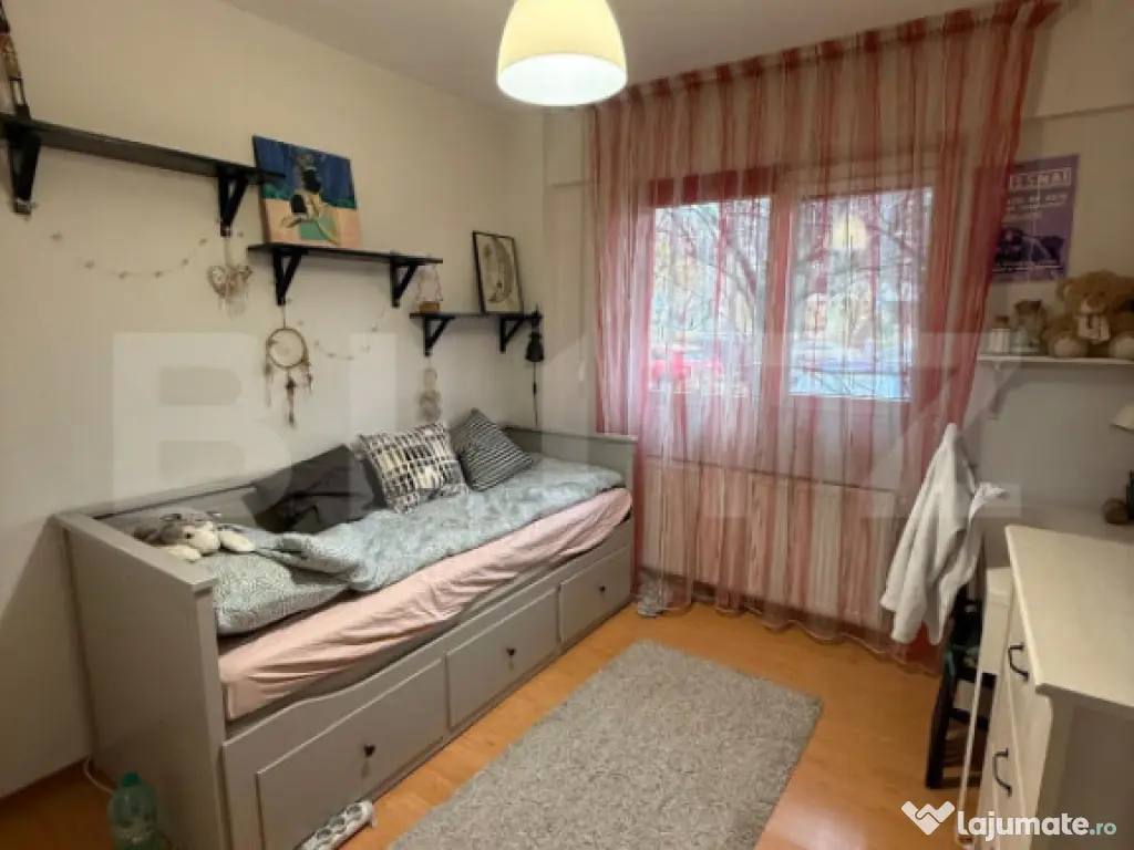 Apartament 4 camere, 80 mp, mobilat/utilat, zona Vest