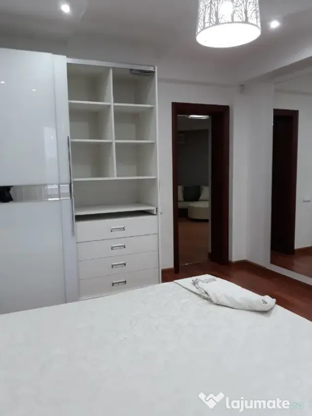 Apartament cu 2 camere in zona titan