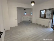 VANZARE Apartament cu 3 camere in zona Dacia 