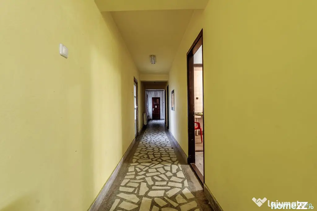 Clădire potrivită pentru proiecte educaționale sau de îngrijire - Bodrogu Nou (Arad)