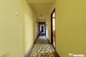 Clădire potrivită pentru proiecte educaționale sau de îngrijire 