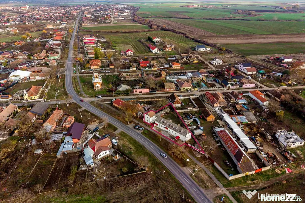 Clădire potrivită pentru proiecte educaționale sau de îngrijire - Bodrogu Nou (Arad)