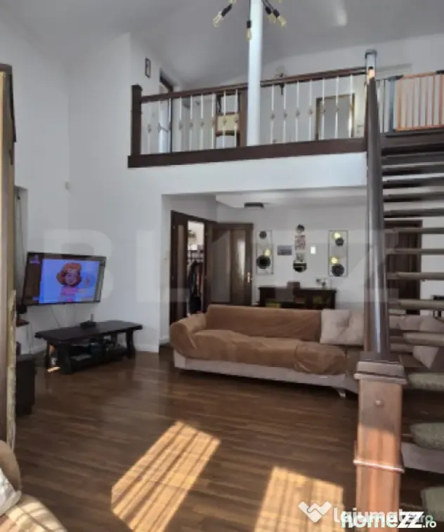 Casa de vanzare, 300 mp, teren 600 mp, zona Bercu Rosu - Satu Mare (Satu-Mare)