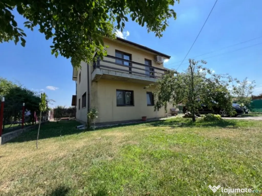 Casa 5 camere, P+1+Pod, toate utilitatile