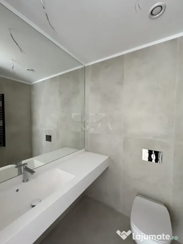 4 camere în One Lake Club lângă Promenada Mall