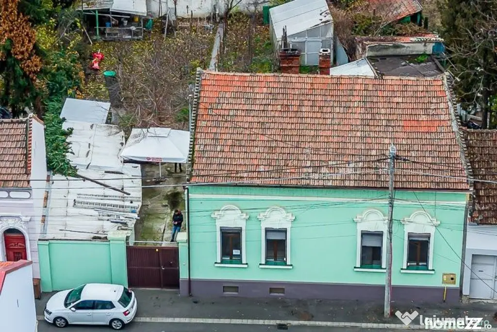 PREȚ REDUS! Casă cu teren de 750 mp, pe Malul Mureșului