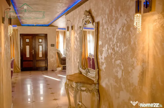 Vilă cu 5 camere, piscină și 805 mp teren, zona Vladimire