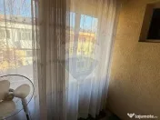 Apartament cu 4 camere de vânzare și boxă 12 mp zonă ... 