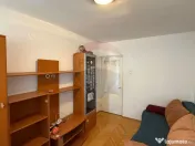 Apartament cu 4 camere de vânzare și boxă 12 mp zonă ... 