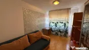 Apartament cu 4 camere de vânzare și boxă 12 mp zonă ... 
