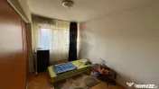 Apartament cu 4 camere de vânzare și boxă 12 mp zonă ... 